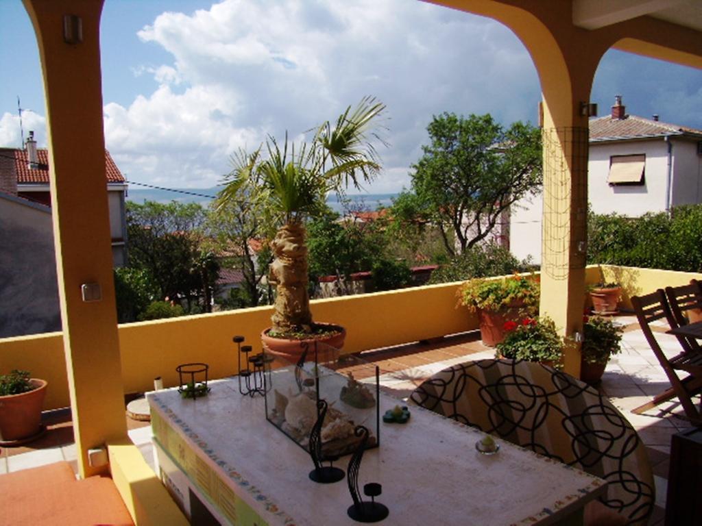 Guest House Sunce Novi Vinodolski Rom bilde